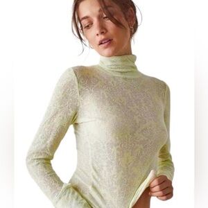 🦜NWT⭐️Free People Lime Yellow You And I semi sheer top